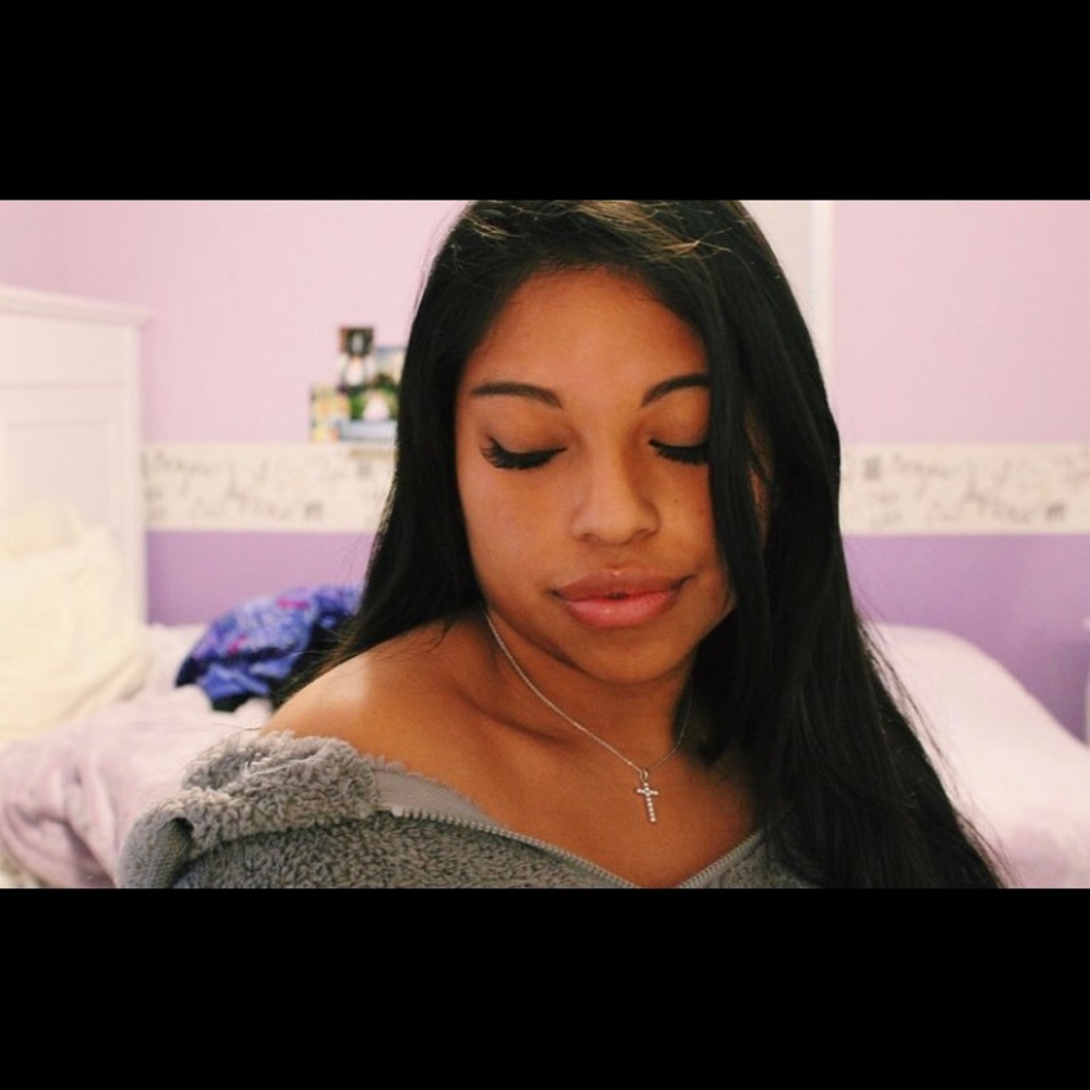 Meet your Posher, Corinne